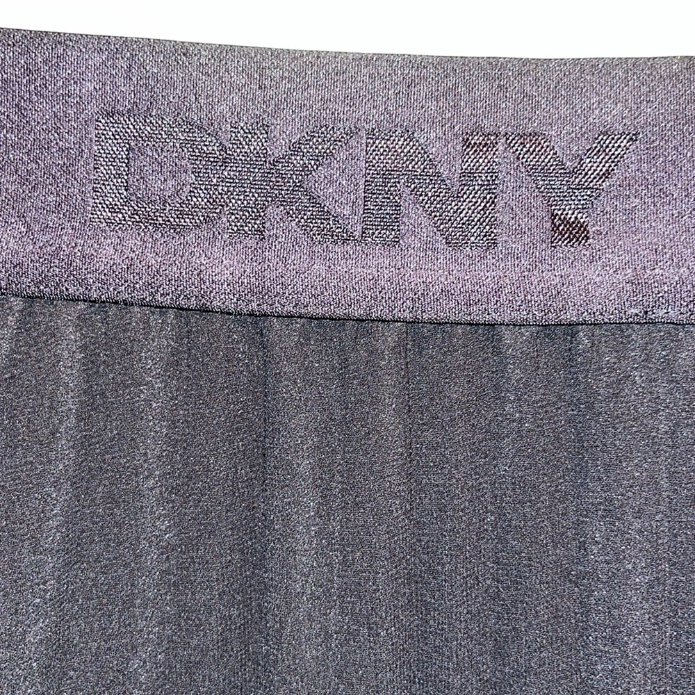 Elegant Black Pleated Pull On Accordion Skirt By DKNY Logo Waistband XL - Picture 12 of 16